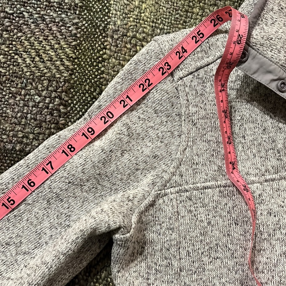 L.L. Bean Womens pullover top - Picture 6 of 9